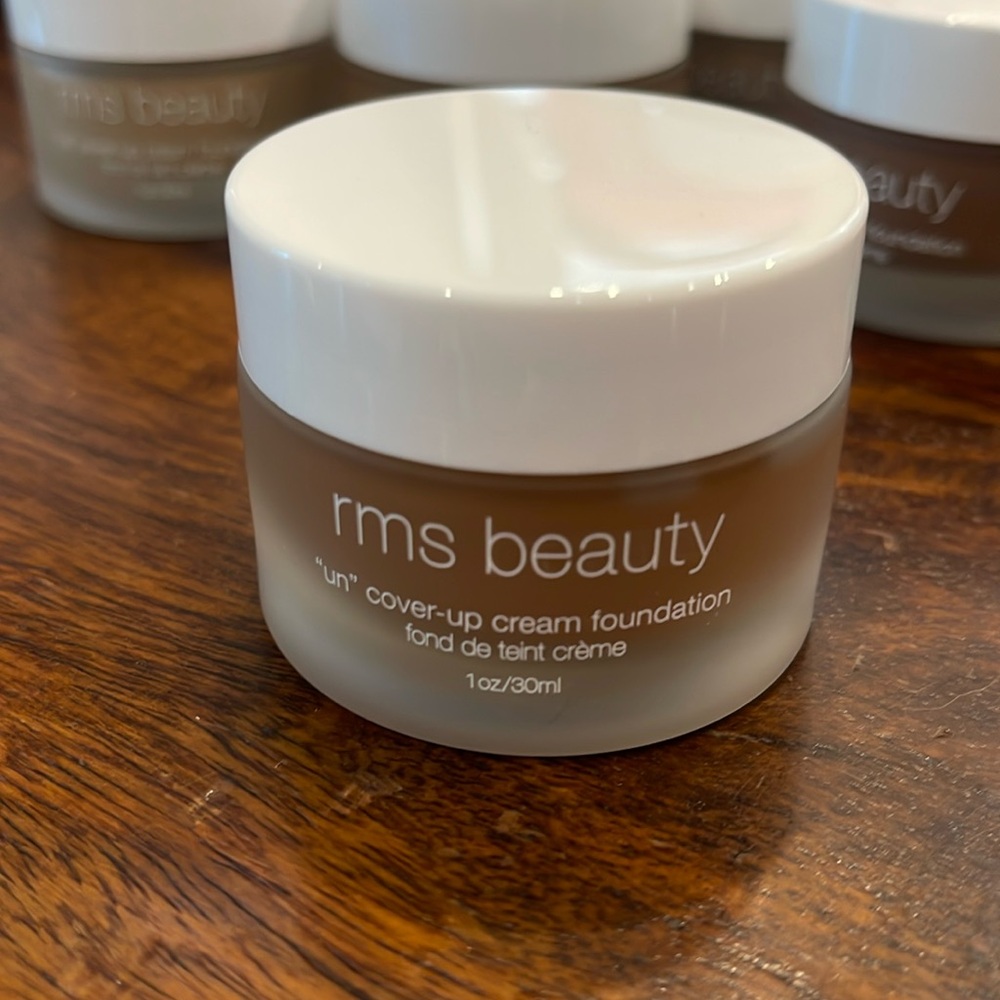 RMS beauty “un” cover up cream foundation SHADE 88